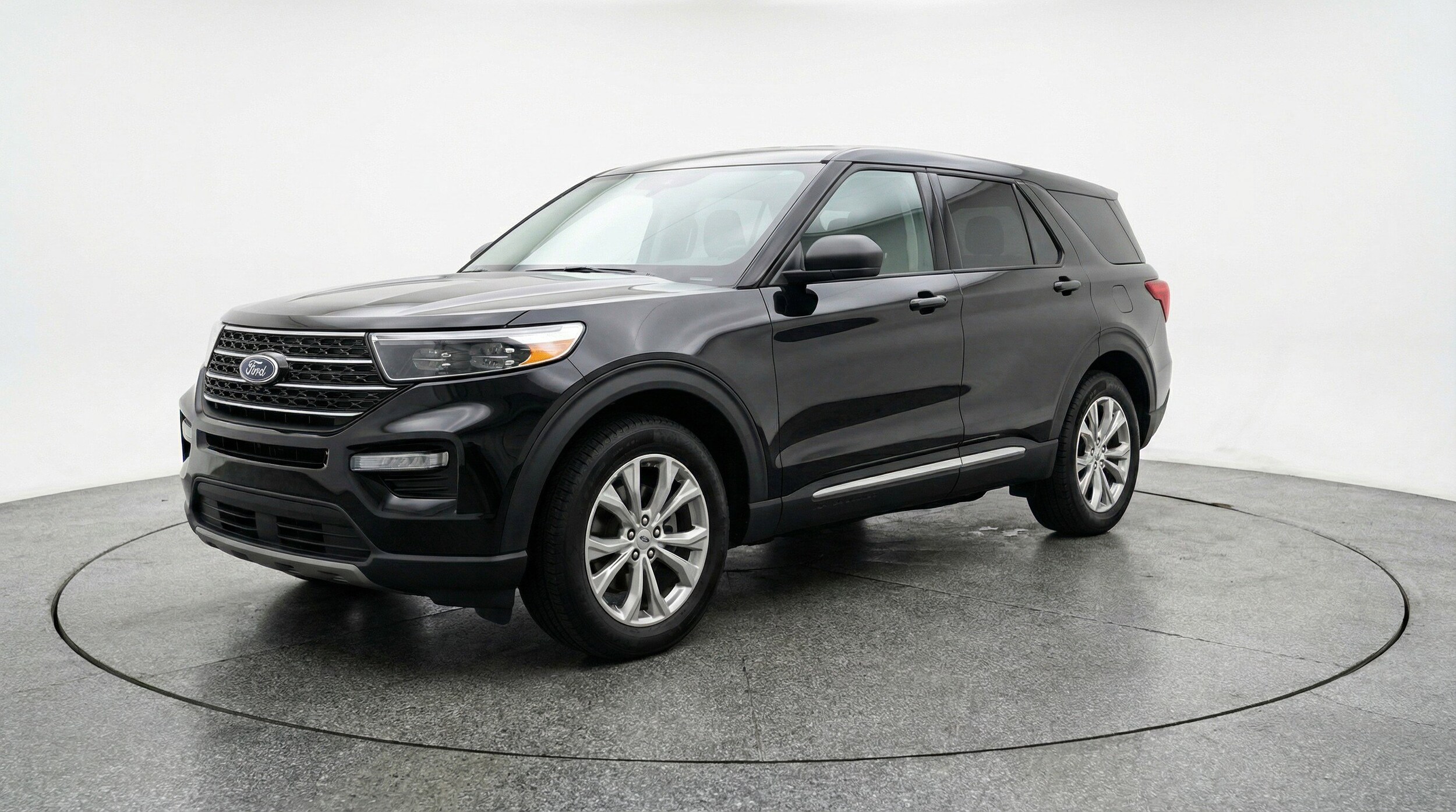 Thumbnail: 2024 Ford Explorer - 3
