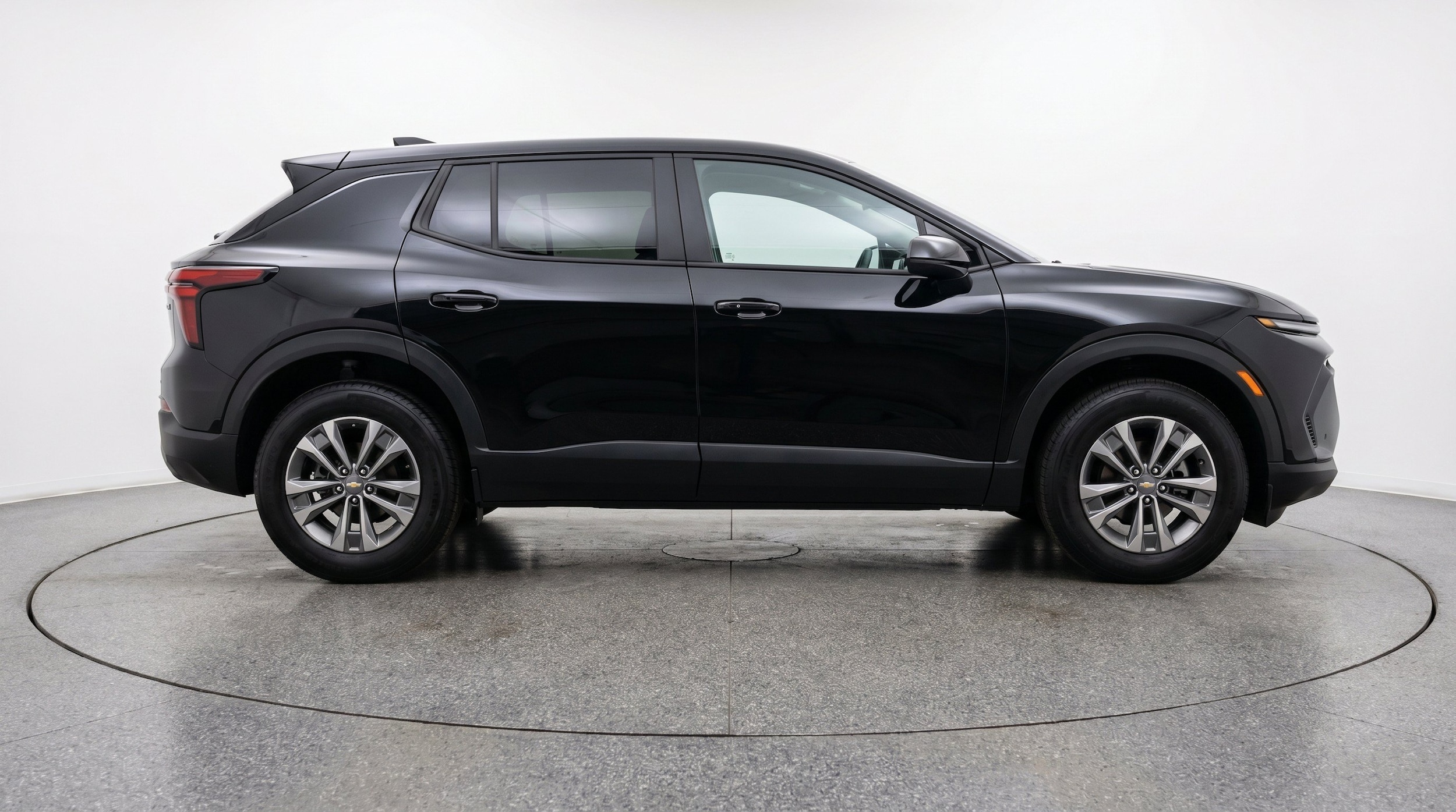 Thumbnail: 2025 Chevrolet Equinox - 11