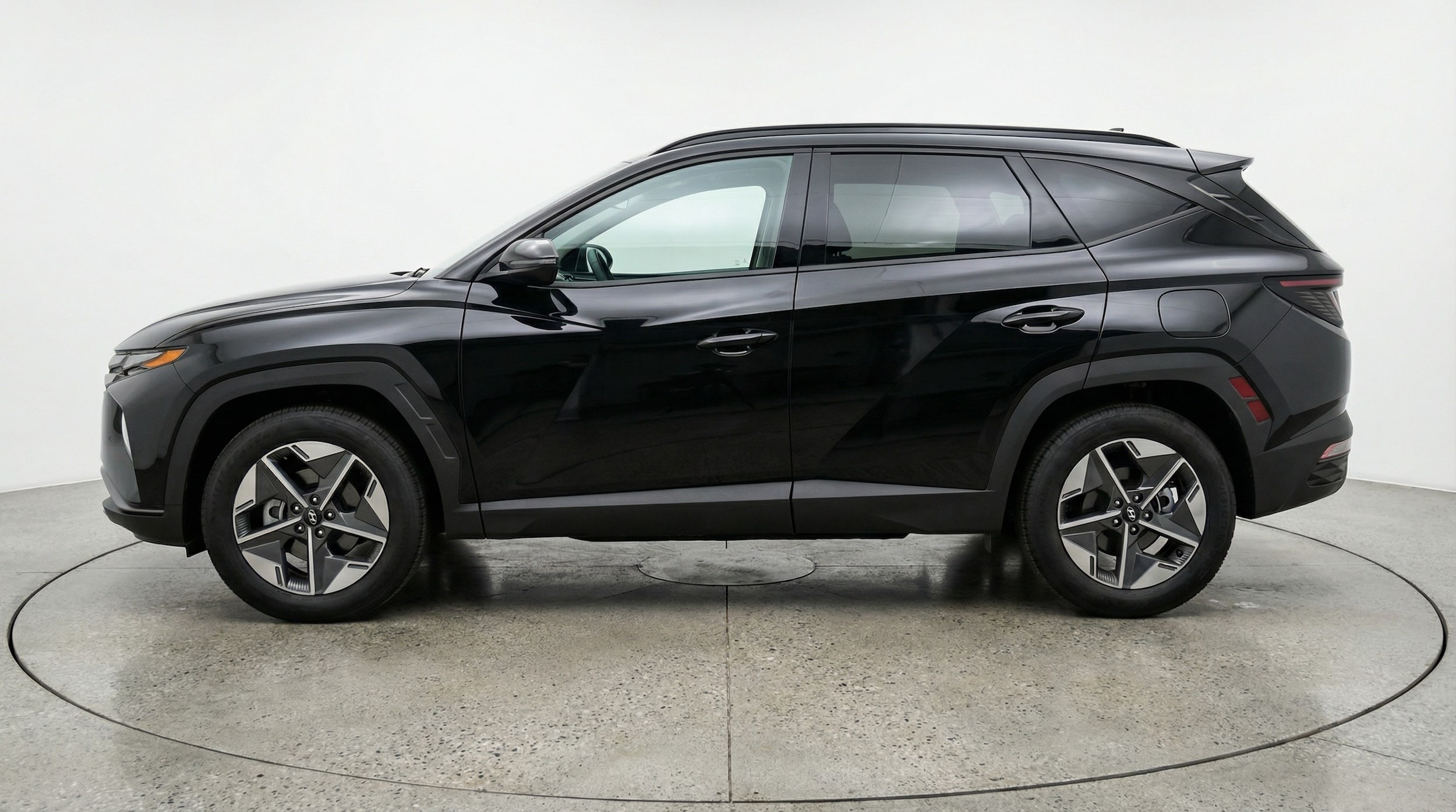 Thumbnail: 2025 Hyundai Tucson - 4