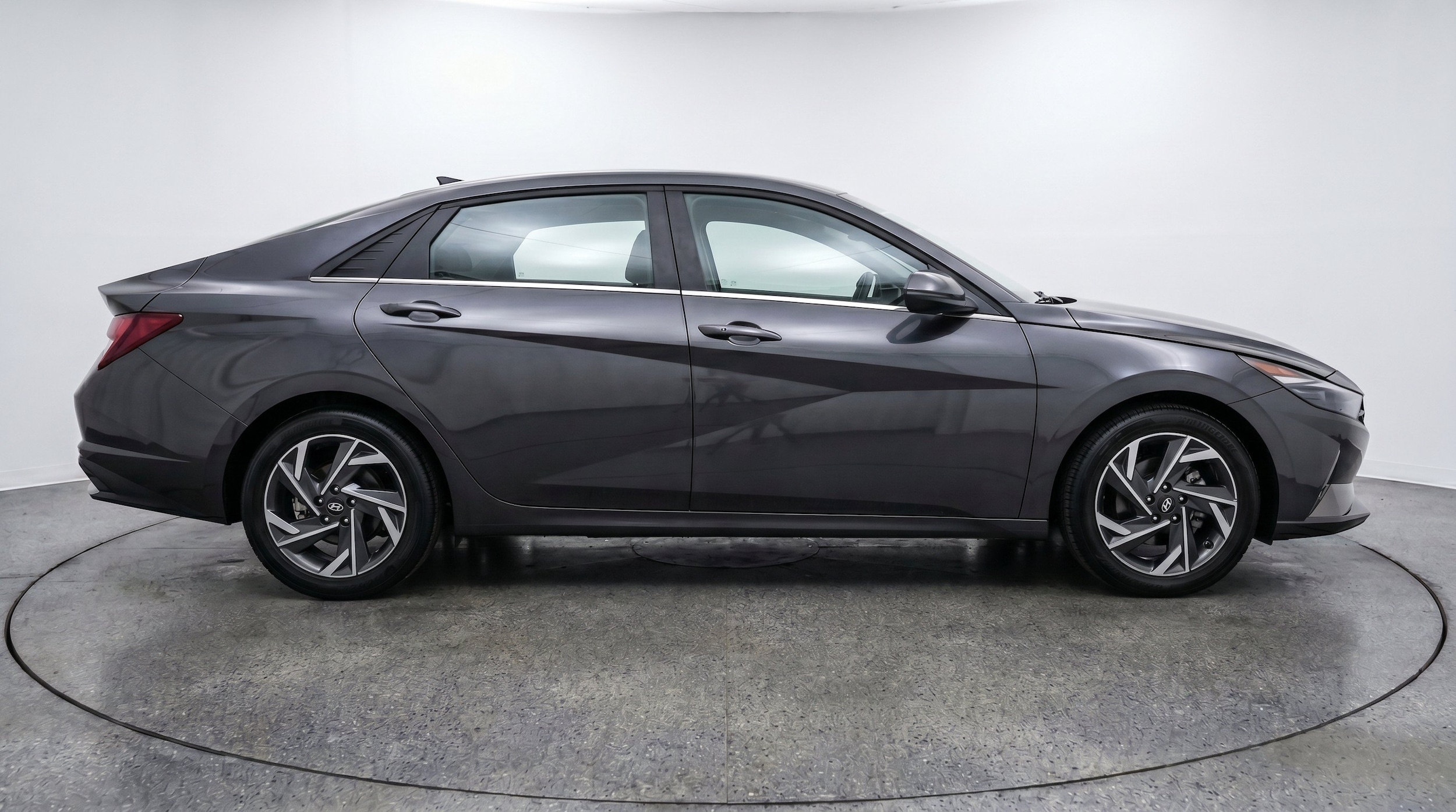 Thumbnail: 2025 Hyundai Elantra - 11
