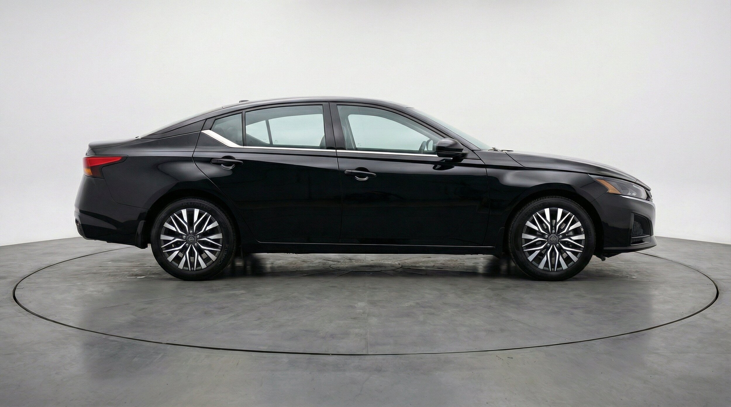 Thumbnail: 2025 Nissan Altima - 11