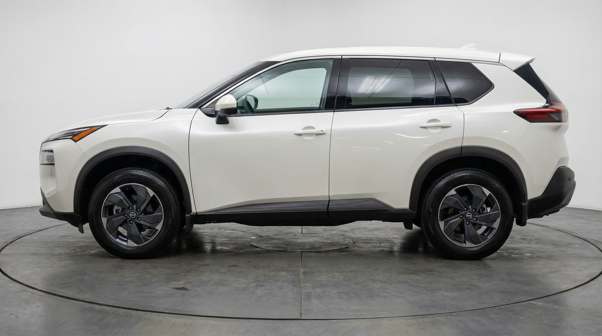 Thumbnail: 2025 Nissan Rogue - 4