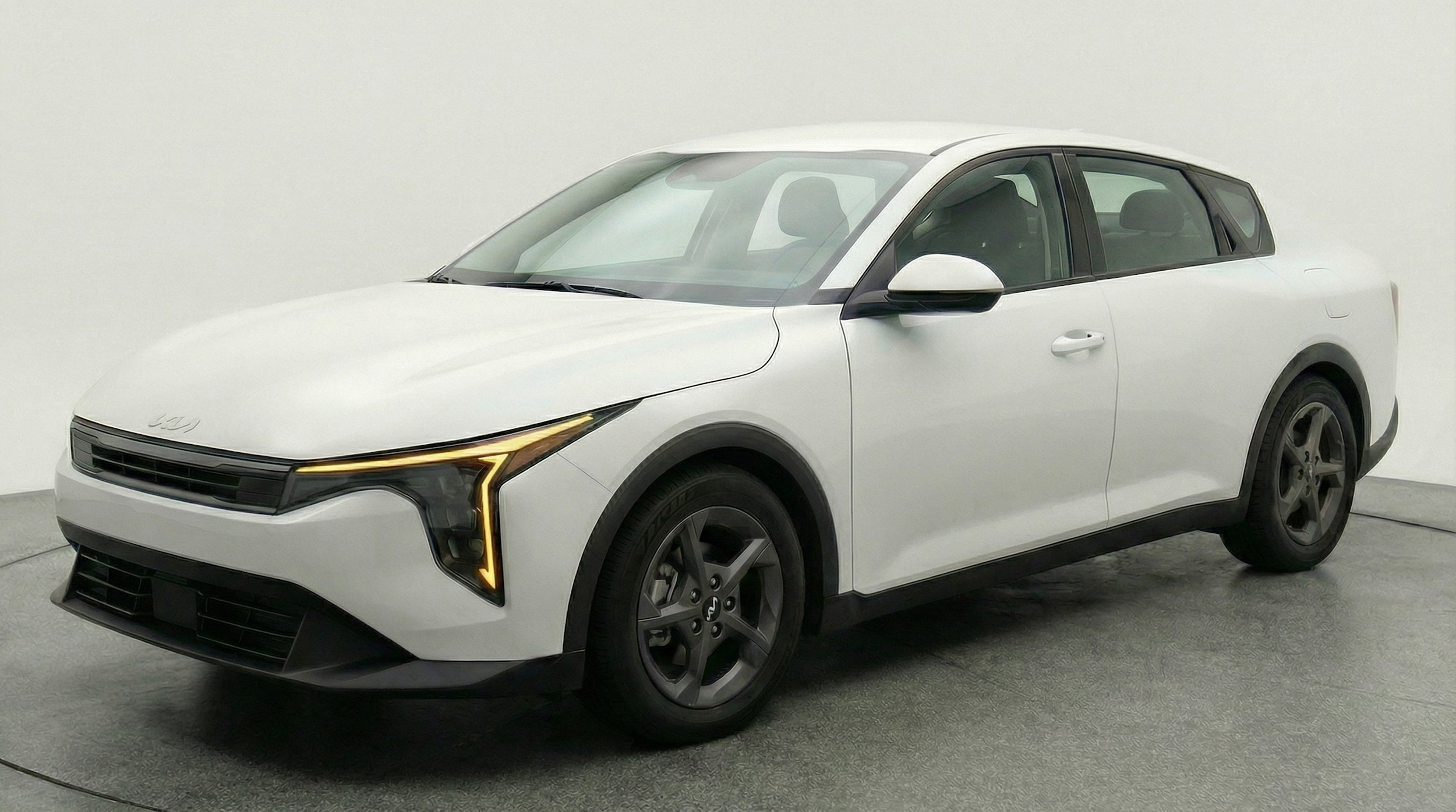 Thumbnail: 2025 Kia K4 - 3