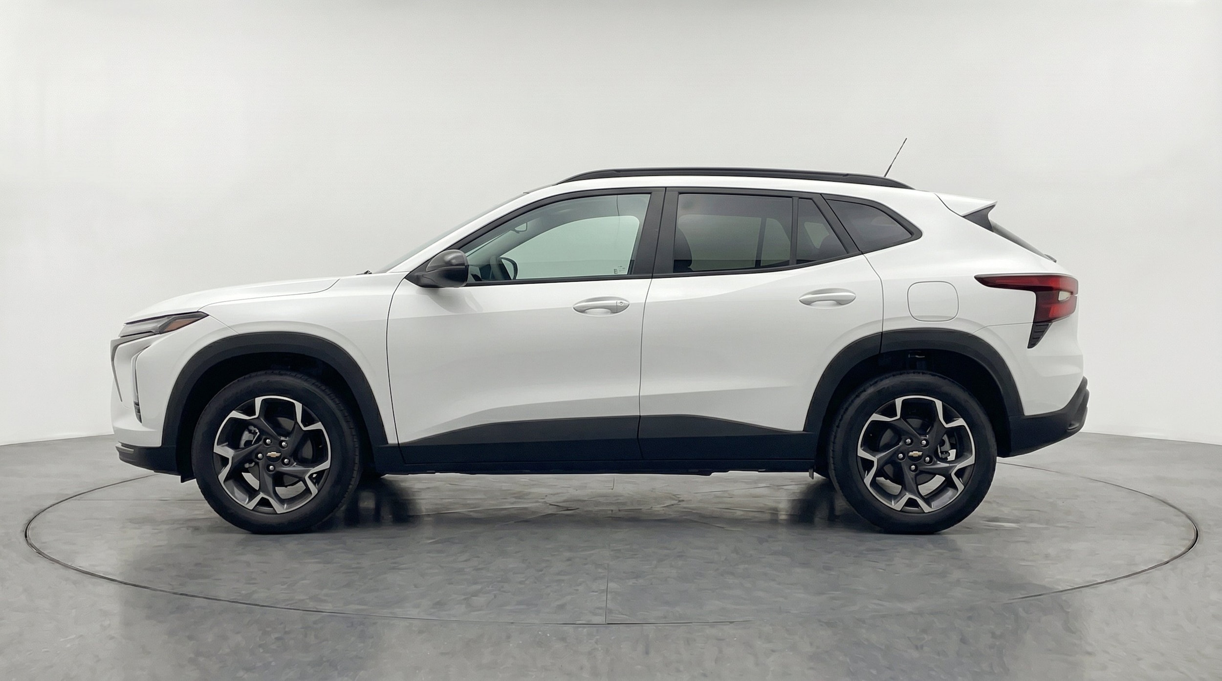 Thumbnail: 2025 Chevrolet Trax - 5