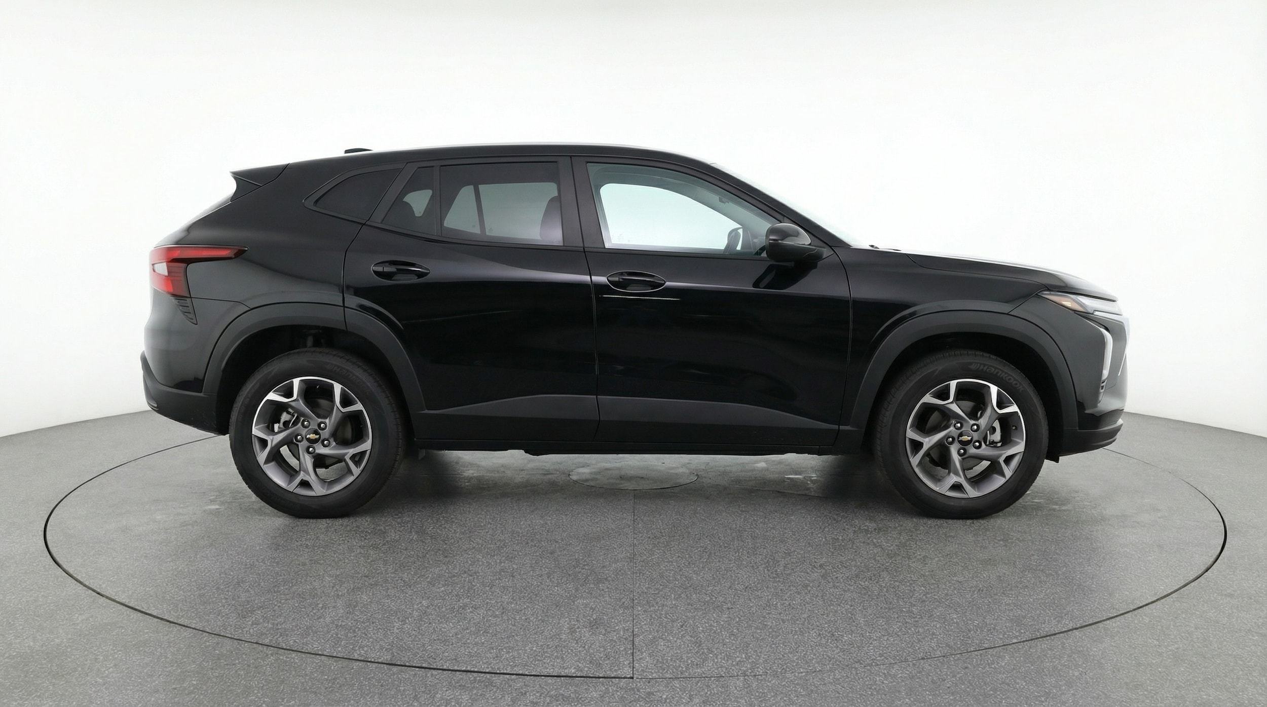 Thumbnail: 2025 Chevrolet Trax - 8