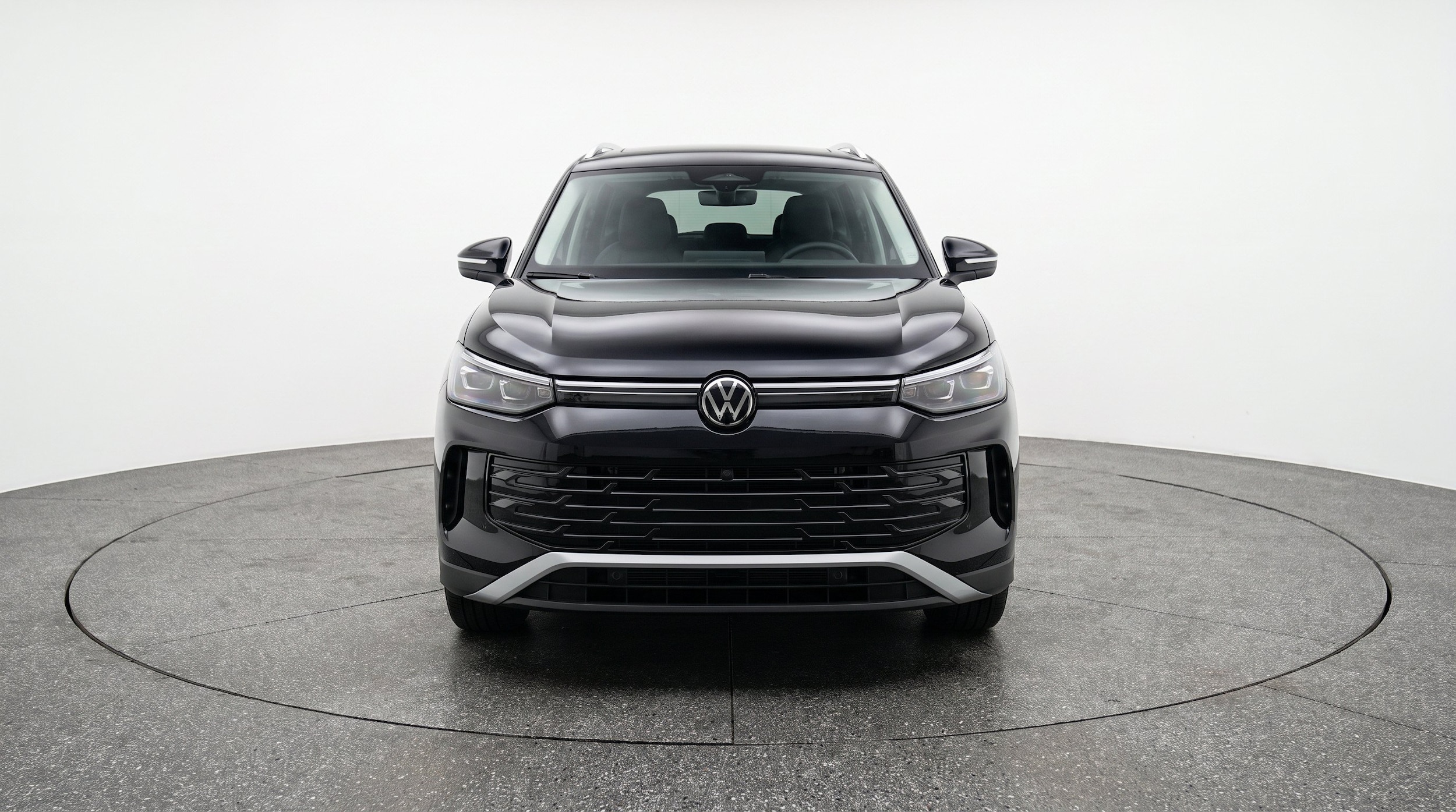 Thumbnail: 2026 Volkswagen Tiguan - 2