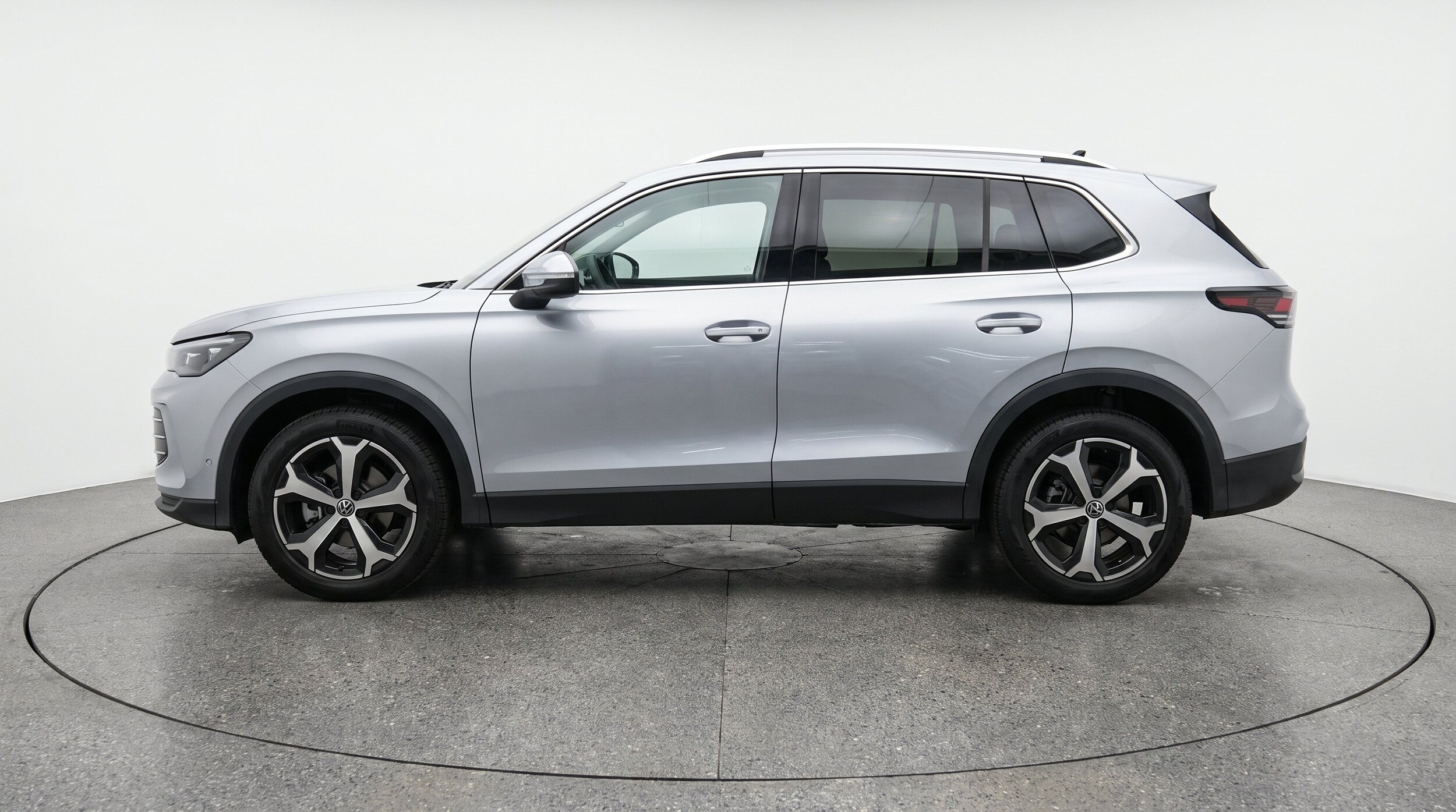 Thumbnail: 2026 Volkswagen Tiguan - 5
