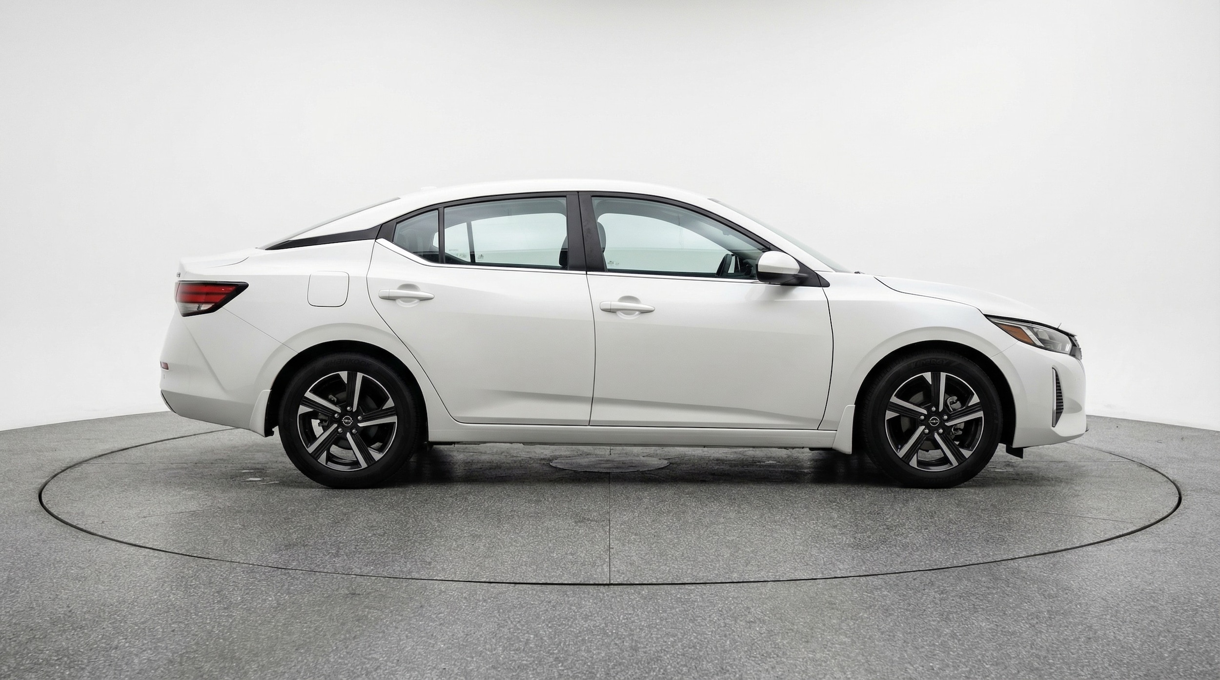 Thumbnail: 2025 Nissan Sentra - 8