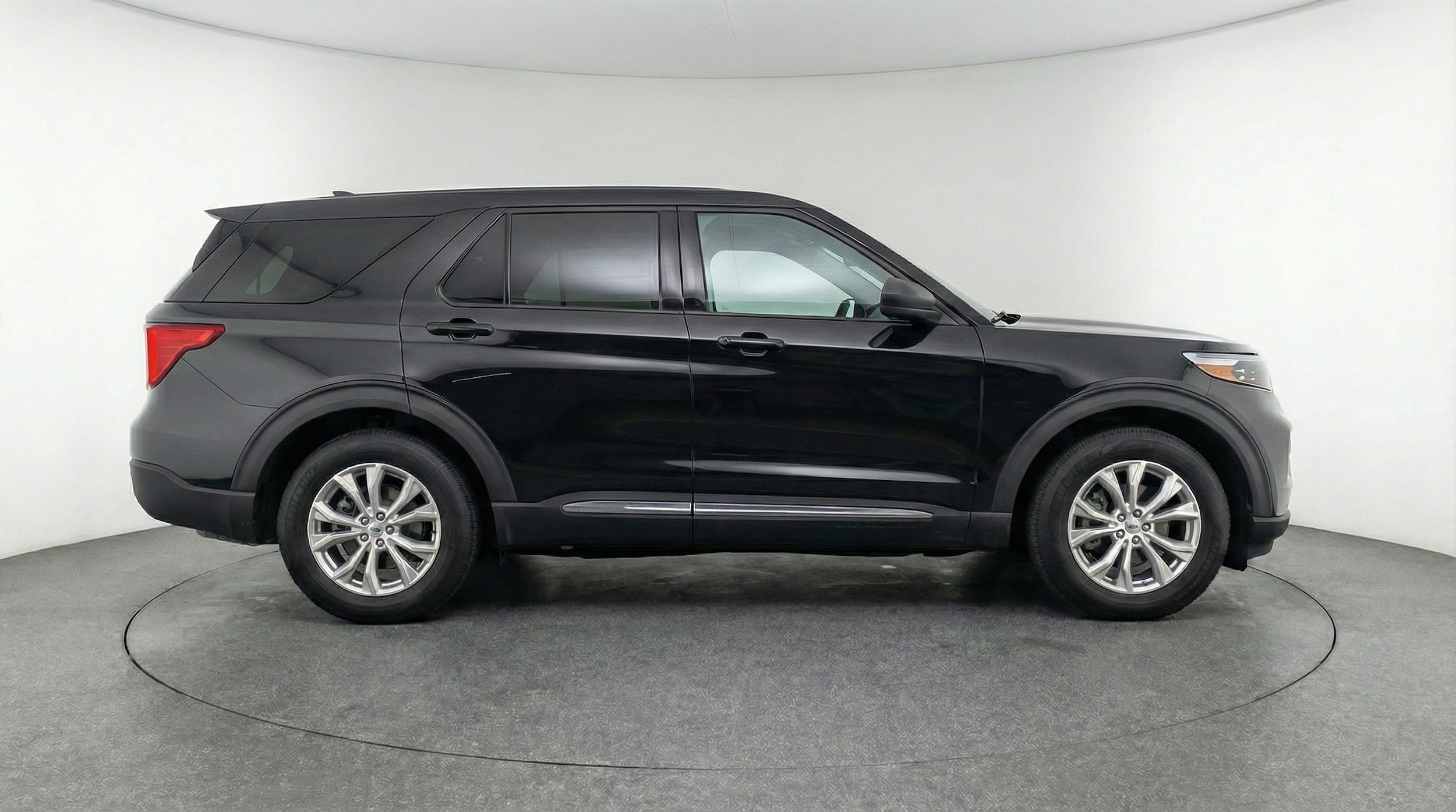 Thumbnail: 2024 Ford Explorer - 8