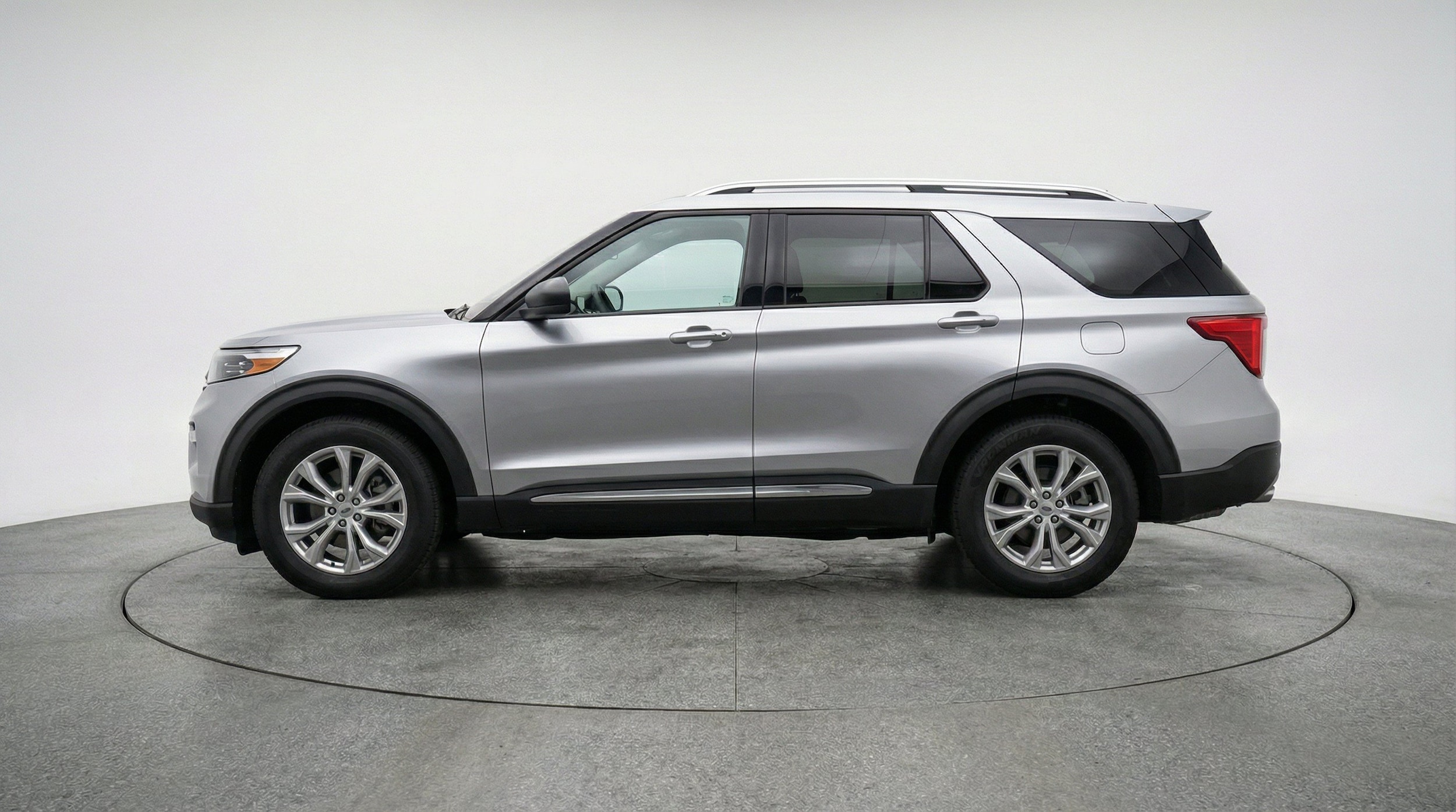 Thumbnail: 2024 Ford Explorer - 5