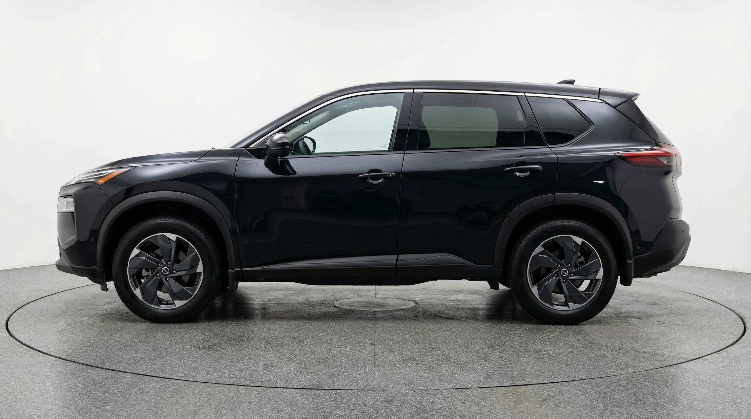 Thumbnail: 2025 Nissan Rogue - 4