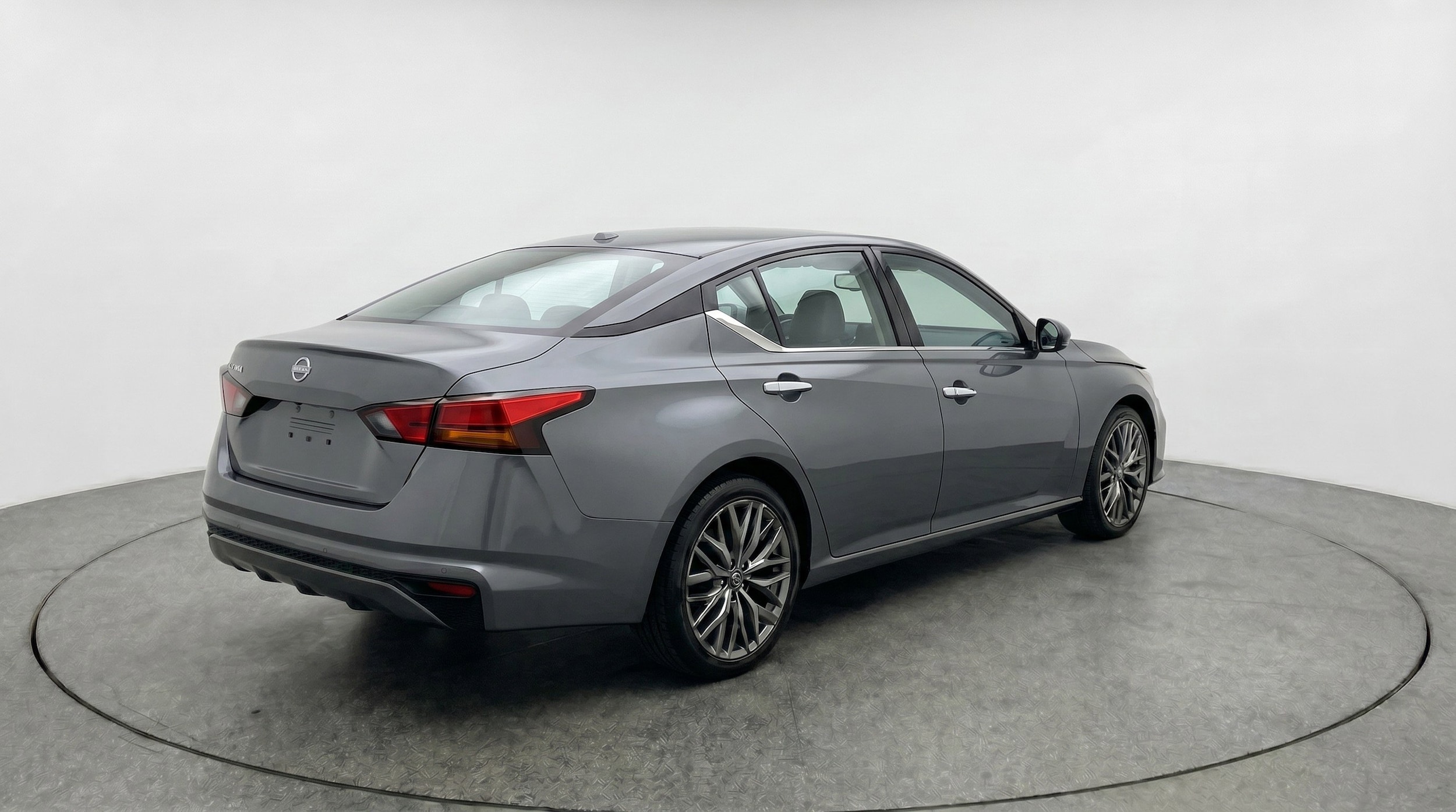 Thumbnail: 2025 Nissan Altima - 9