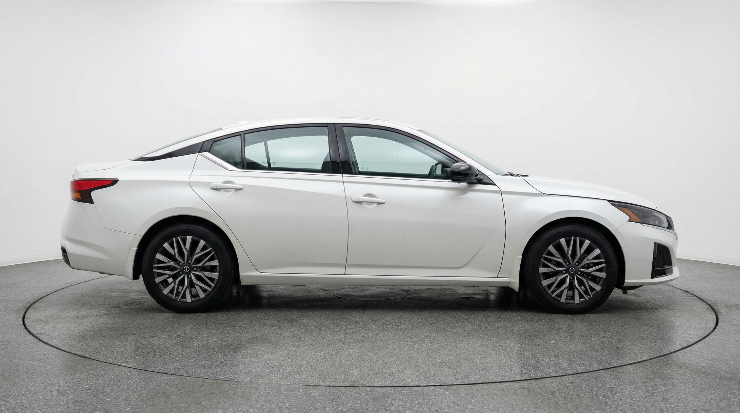 Thumbnail: 2025 Nissan Altima - 8