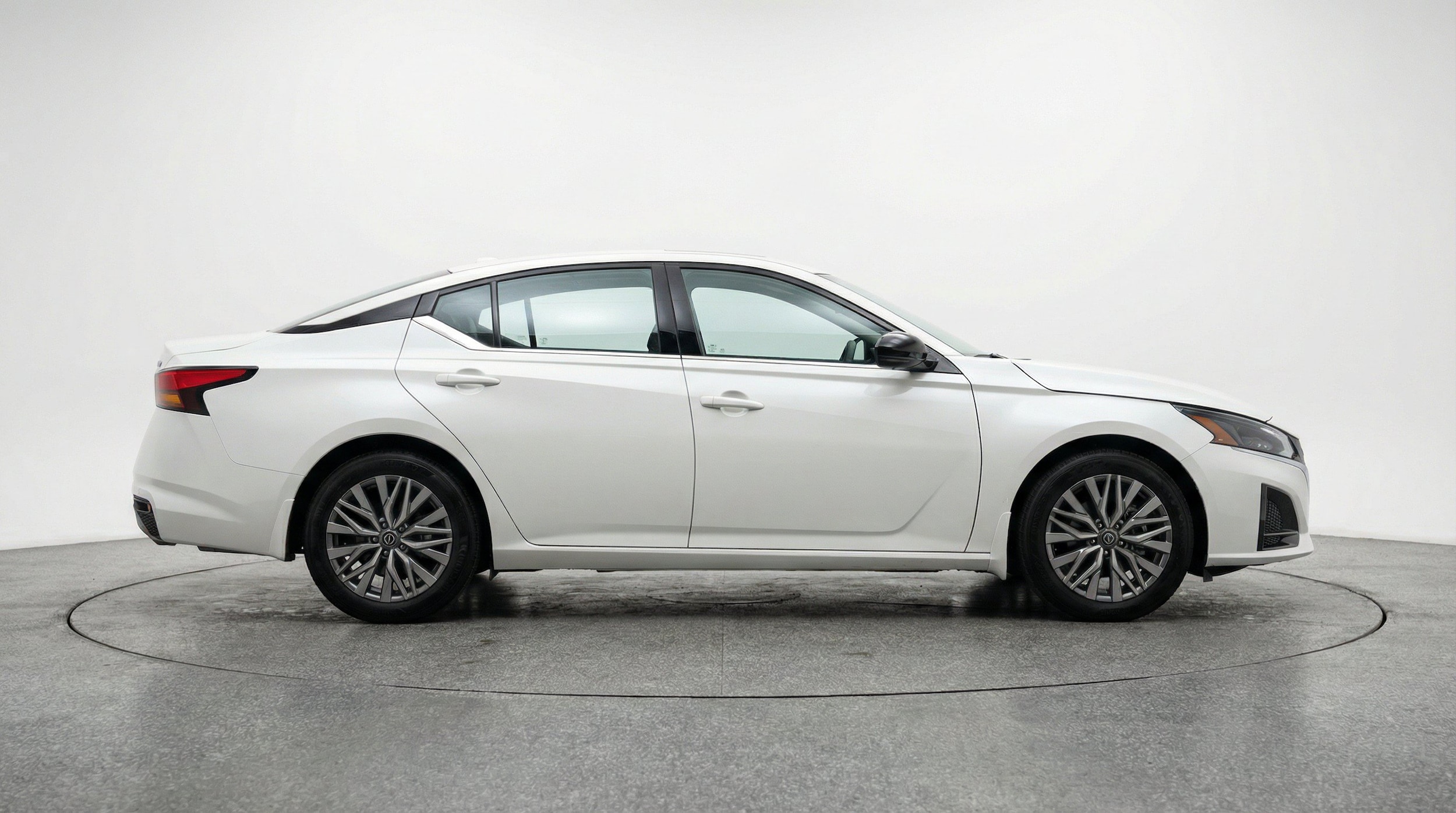 Thumbnail: 2025 Nissan Altima - 10