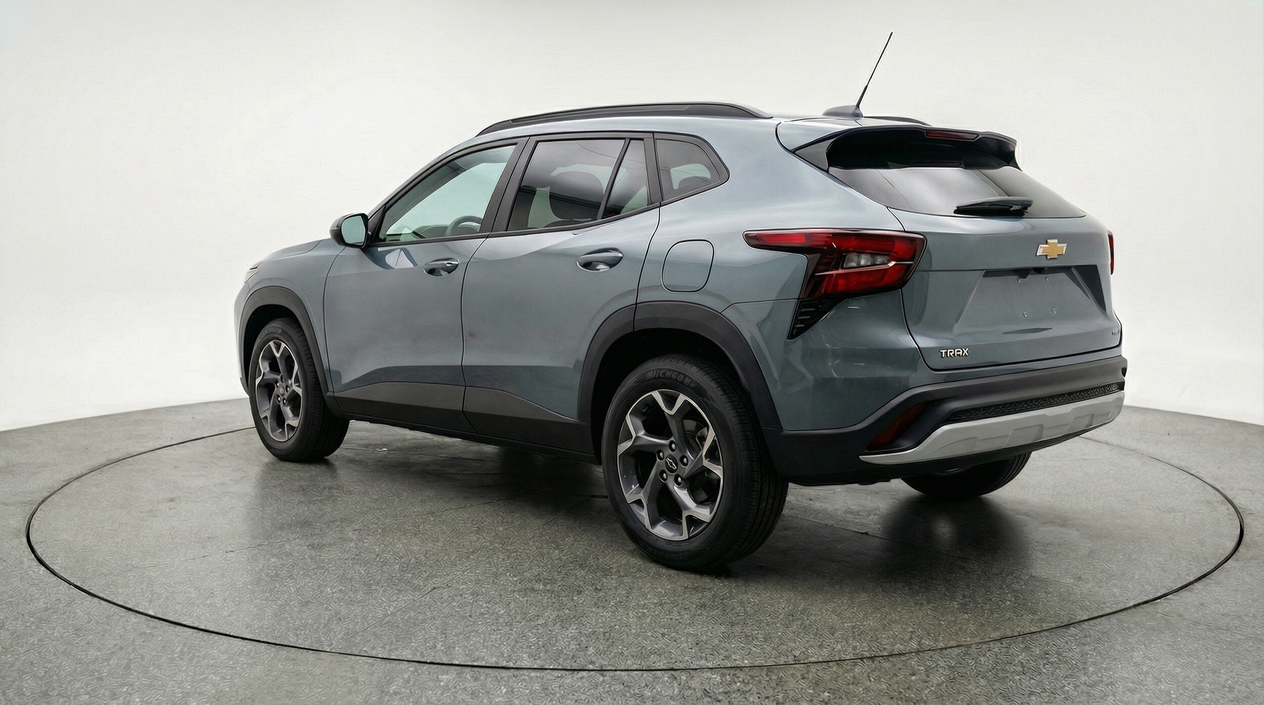 Thumbnail: 2025 Chevrolet Trax - 5