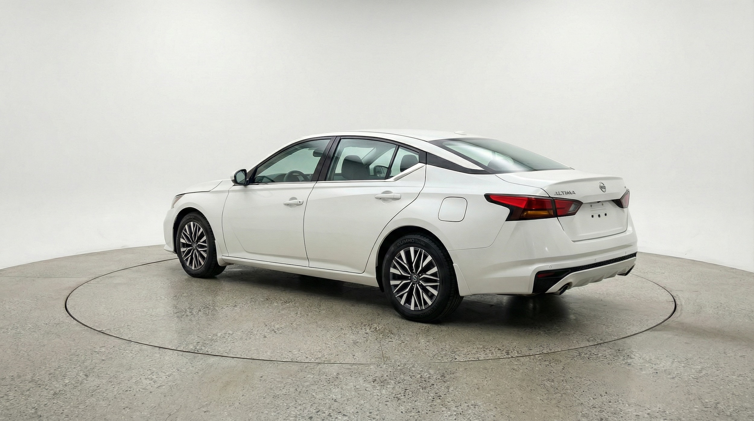 Thumbnail: 2025 Nissan Altima - 5