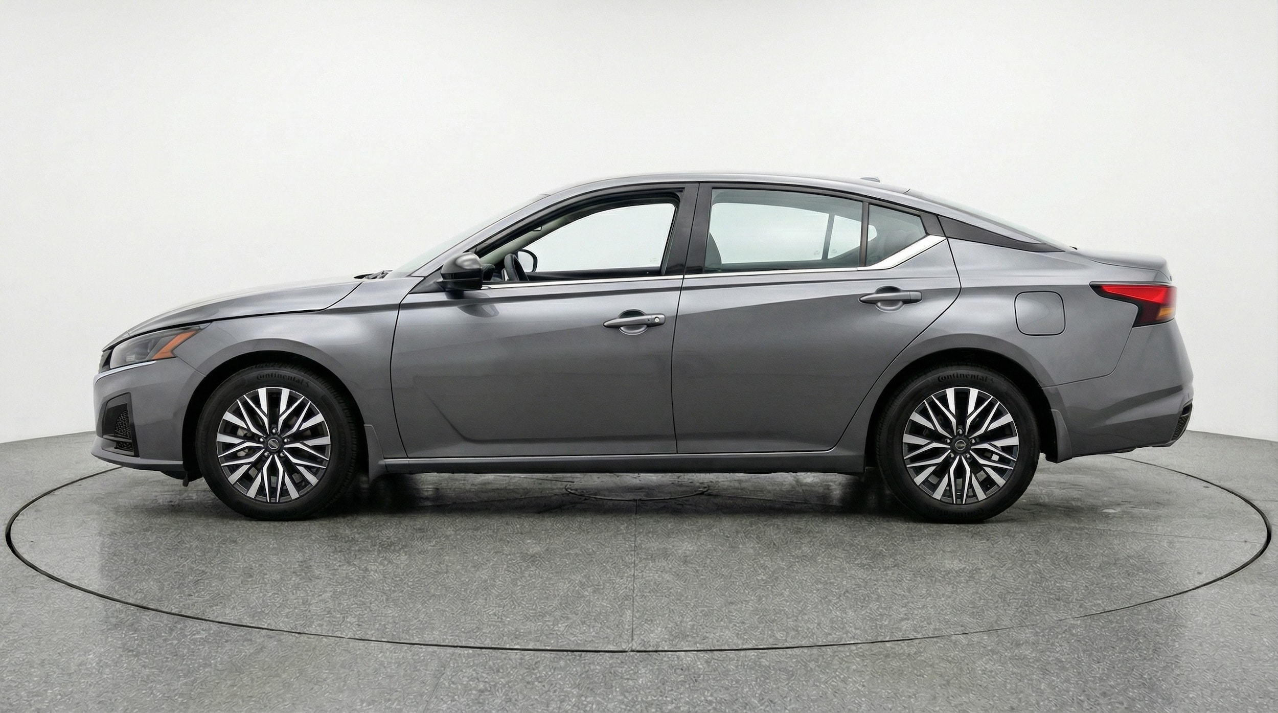 Thumbnail: 2025 Nissan Altima - 4