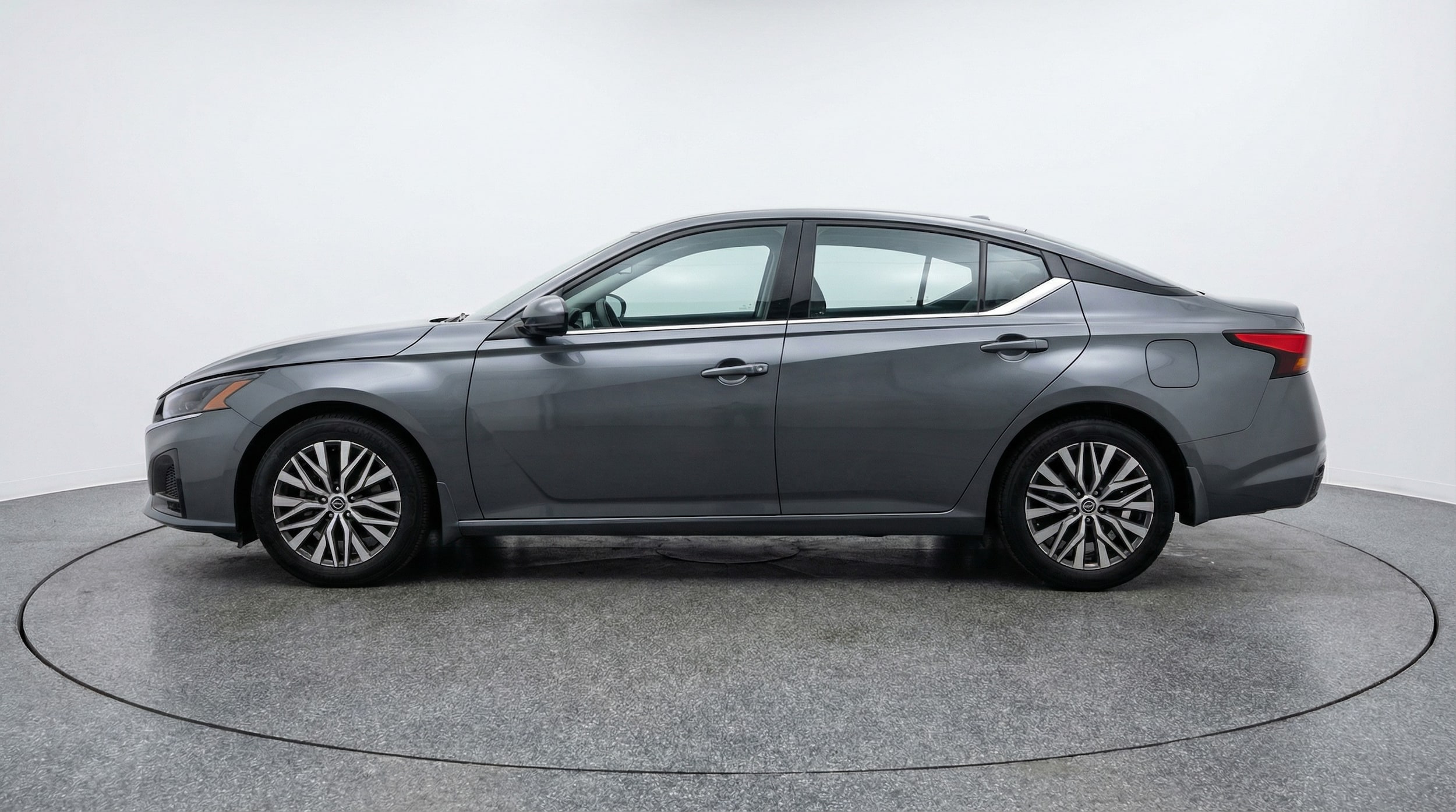 Thumbnail: 2025 Nissan Altima - 4