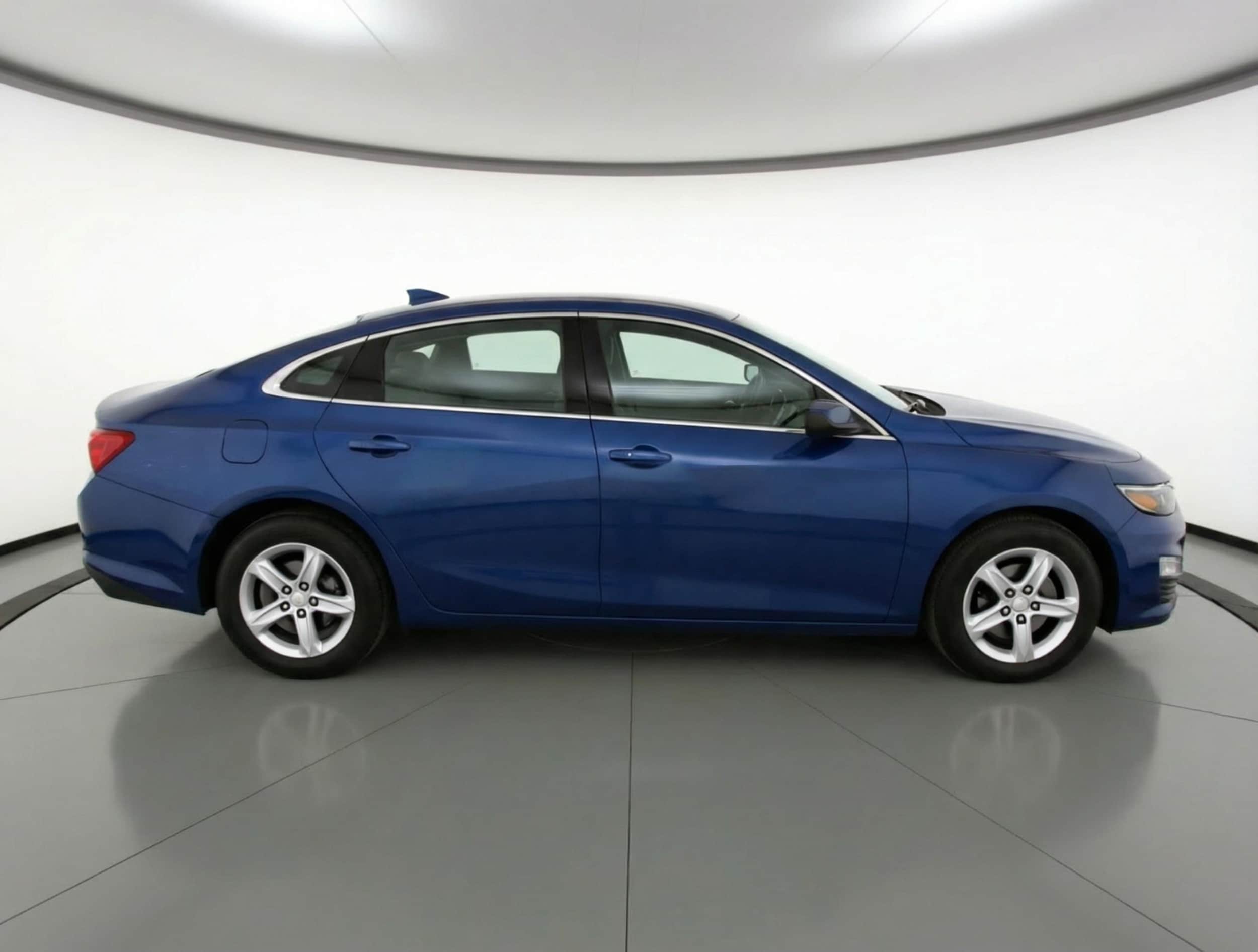 Thumbnail: 2024 Chevrolet Malibu - 8