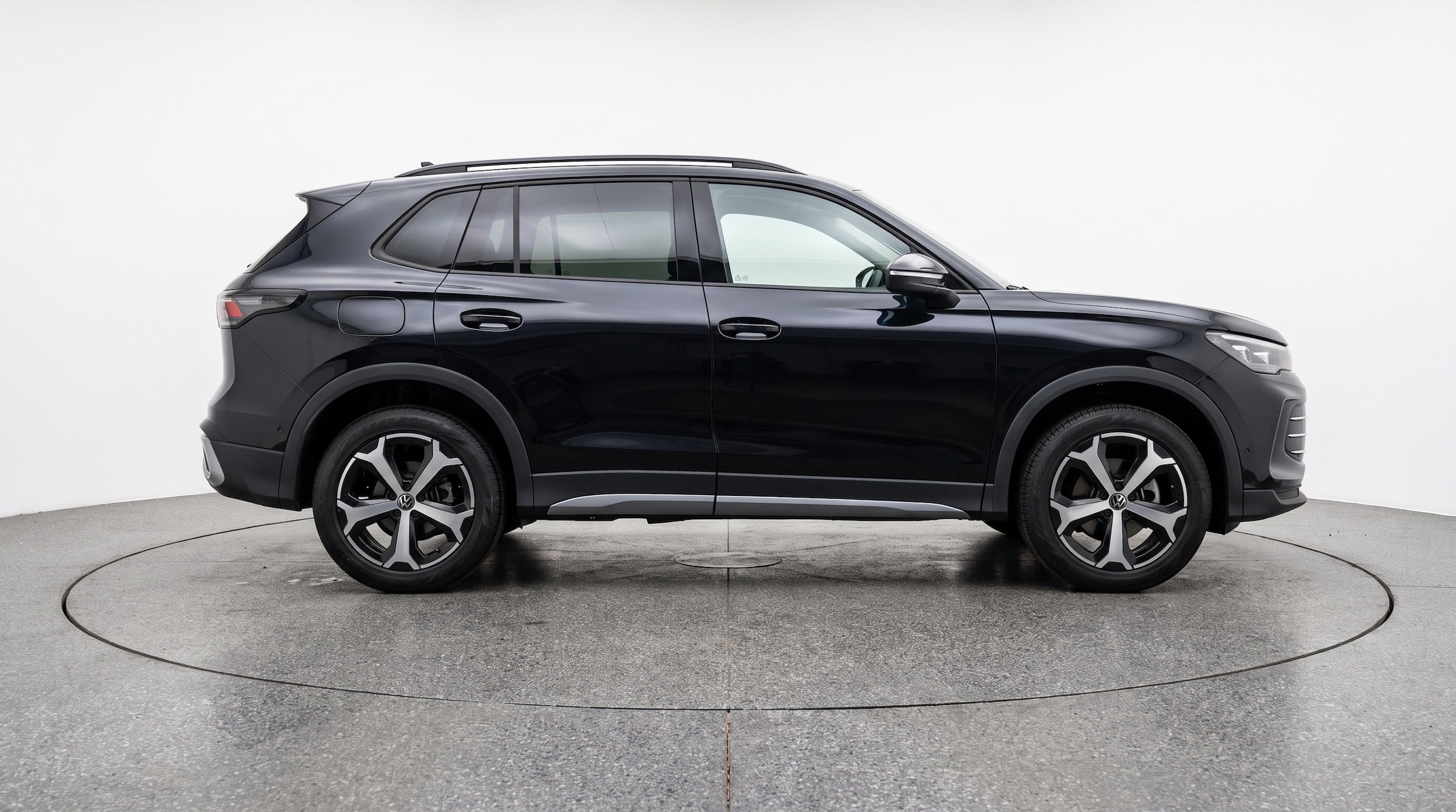 Thumbnail: 2026 Volkswagen Tiguan - 10