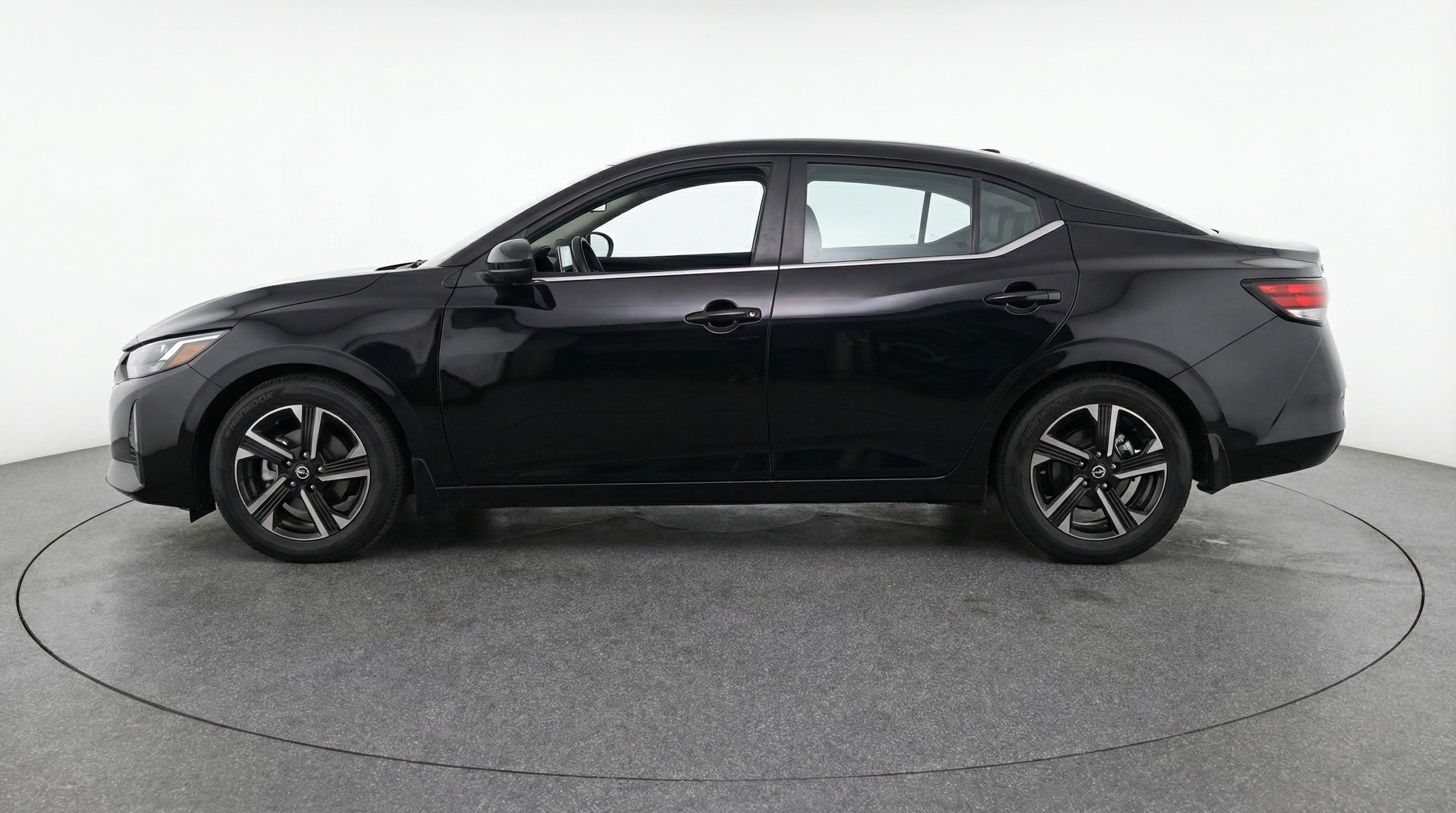 Thumbnail: 2025 Nissan Sentra - 4