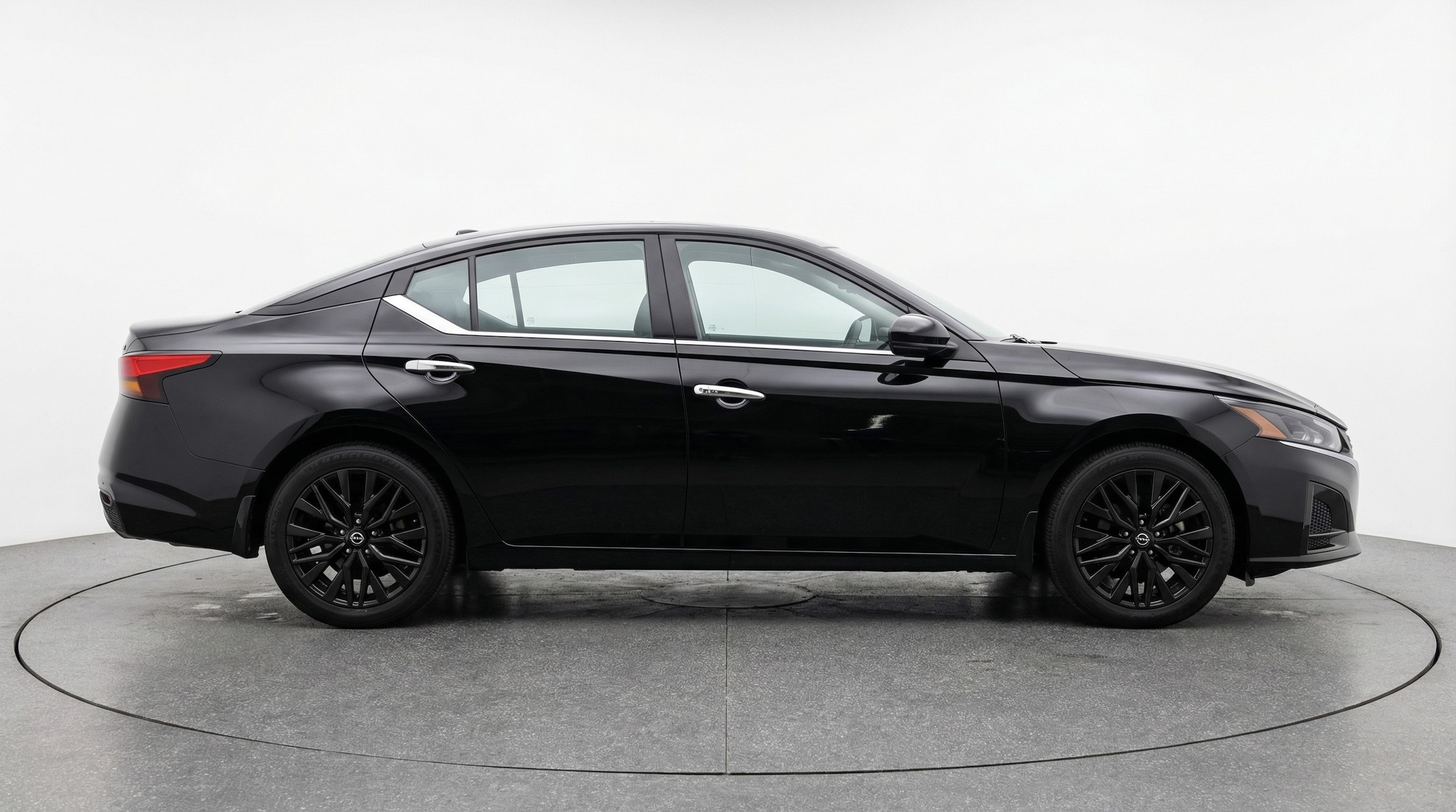 Thumbnail: 2025 Nissan Altima - 8