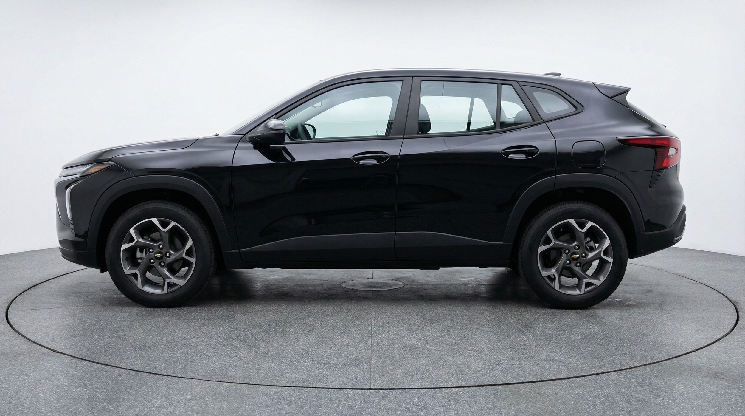 Thumbnail: 2025 Chevrolet Trax - 4