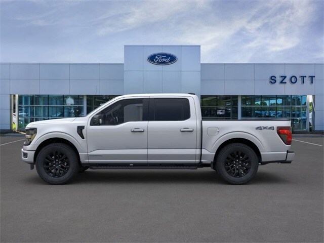 2025 Ford F-150 XLT photo 3