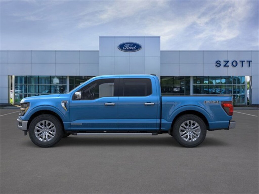 New 2025 Ford F-150 XLT Truck SuperCrew Cab