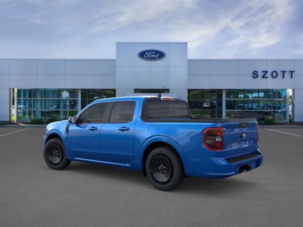 New 2026 Ford Maverick Lobo Standard Truck SuperCrew