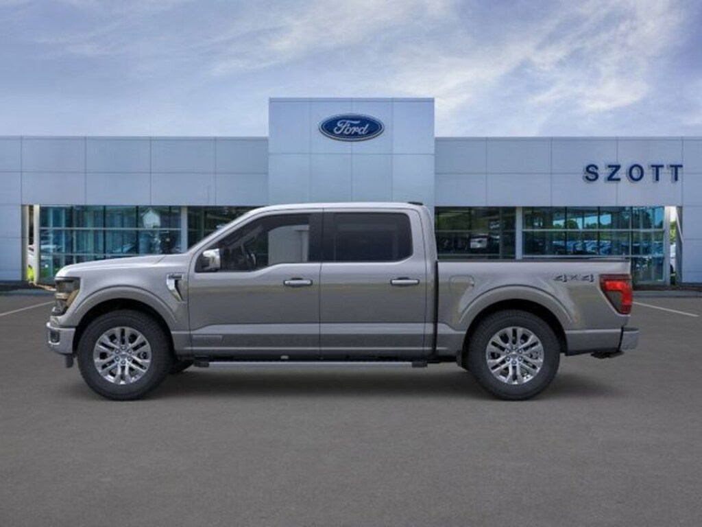 New 2025 Ford F-150 XLT Truck SuperCrew Cab