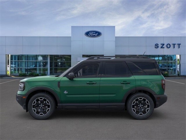 2025 Ford Bronco Sport Outer Banks photo 3