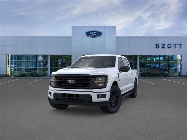 2025 Ford F-150 XLT photo 2