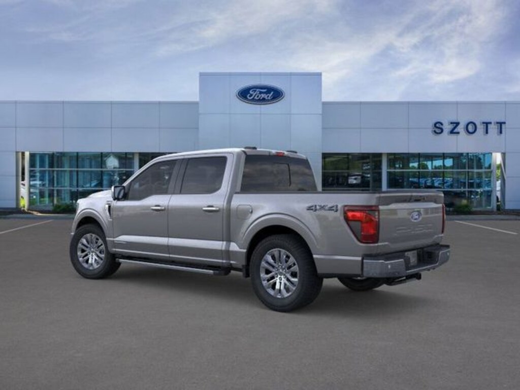 New 2025 Ford F-150 XLT Truck SuperCrew Cab