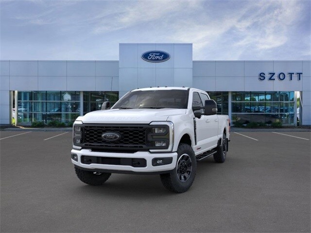 2025 Ford F-350 Lariat photo 2