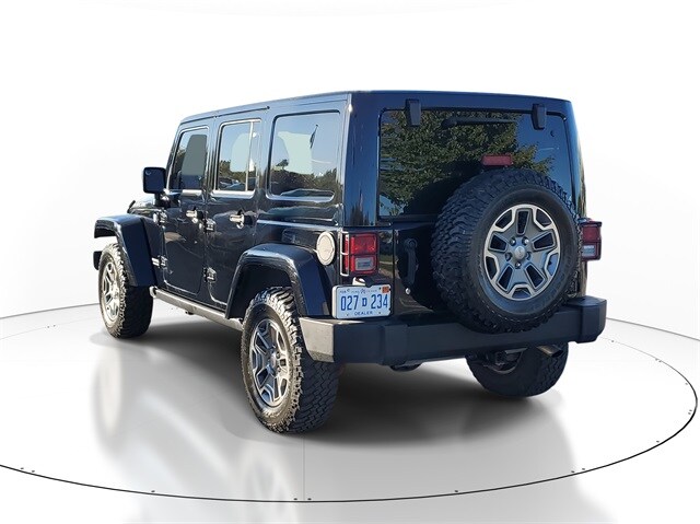 2015 Jeep Wrangler Unlimited Rubicon photo 2