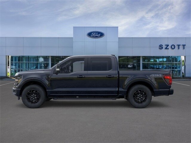 2025 Ford F-150 XLT photo 3