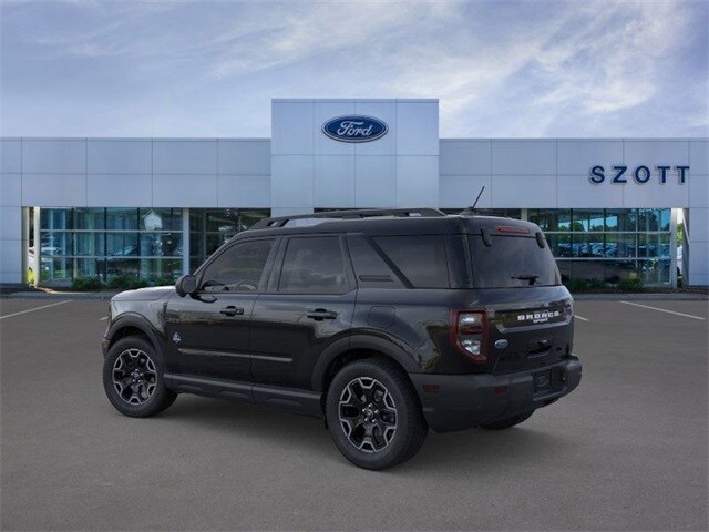 2025 Ford Bronco Sport Outer Banks photo 4