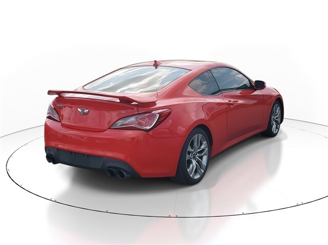 2013 Hyundai Genesis Coupe 3.8 Track photo 3