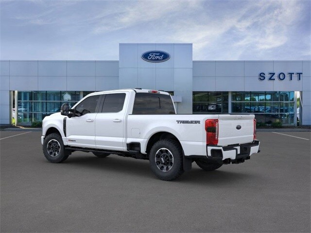 2025 Ford F-350 Lariat photo 4