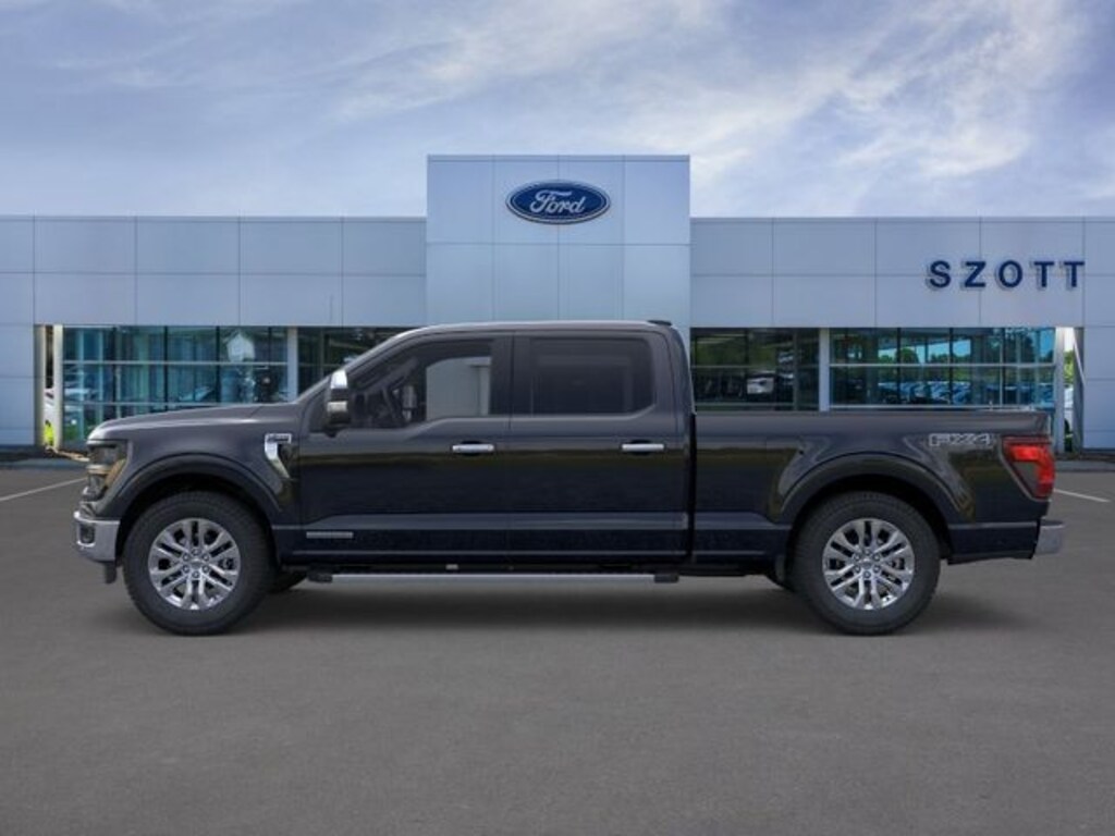New 2026 Ford F-150 XLT Truck SuperCrew Cab