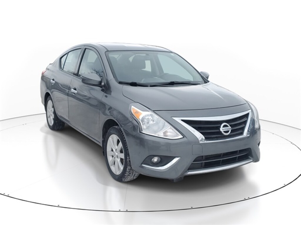 Used 2017 Nissan Versa 1.6 SL Sedan
