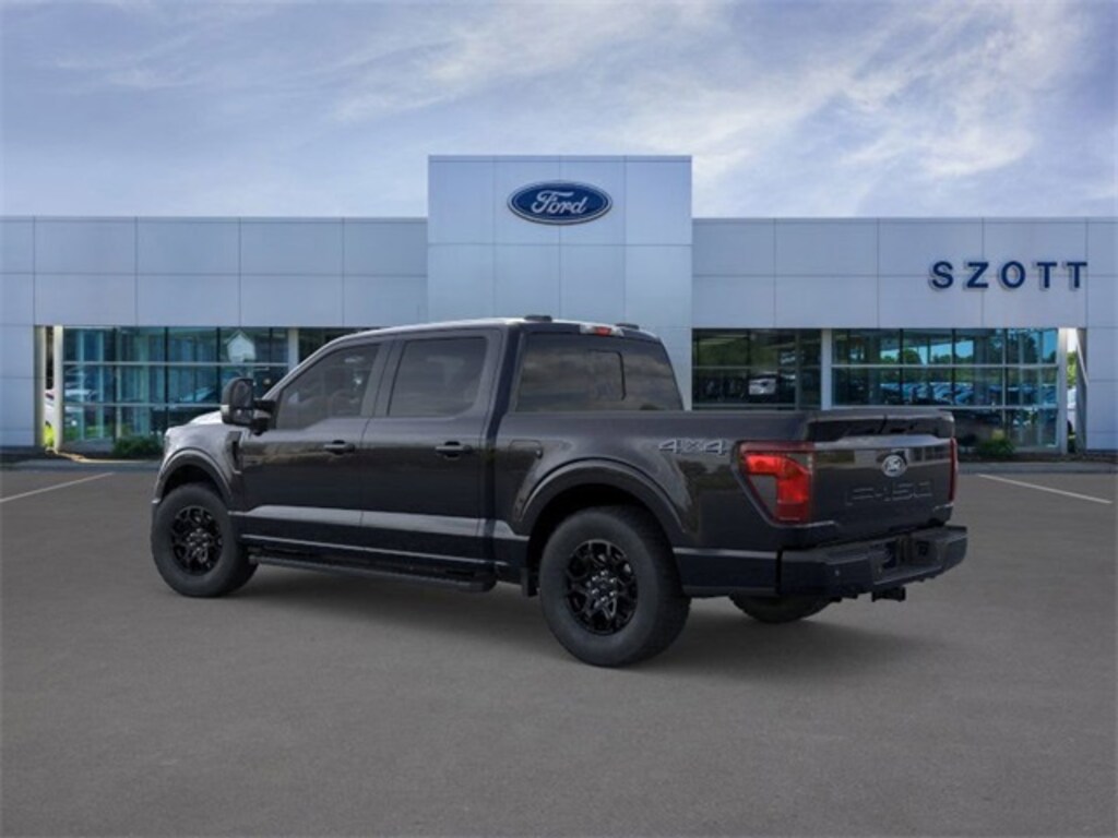 New 2025 Ford F-150 XLT Truck SuperCrew Cab
