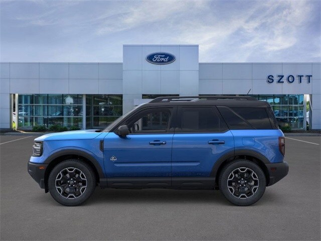 2025 Ford Bronco Sport Outer Banks photo 3