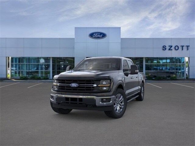 2025 Ford F-150 XLT photo 2