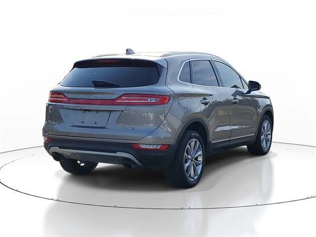 2016 Lincoln MKC Select photo 3