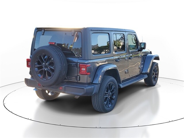 2022 Jeep Wrangler Unlimited 4xe Sahara photo 3