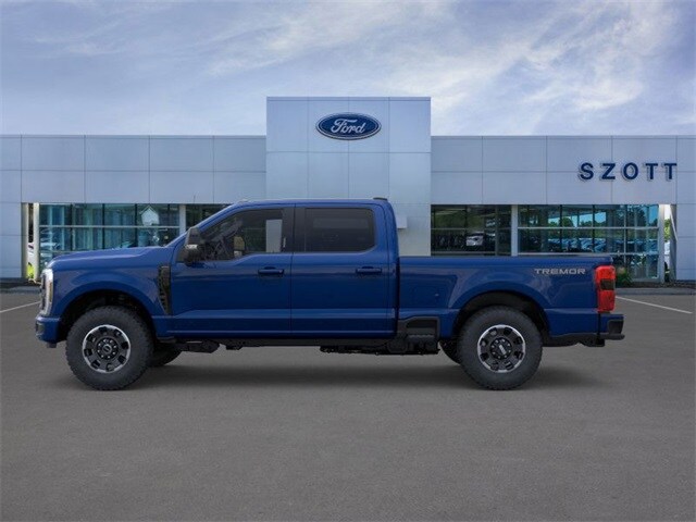 2026 Ford F-250 Lariat photo 3