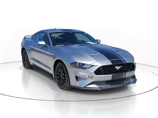 2022 Ford Mustang GT Premium photo 2