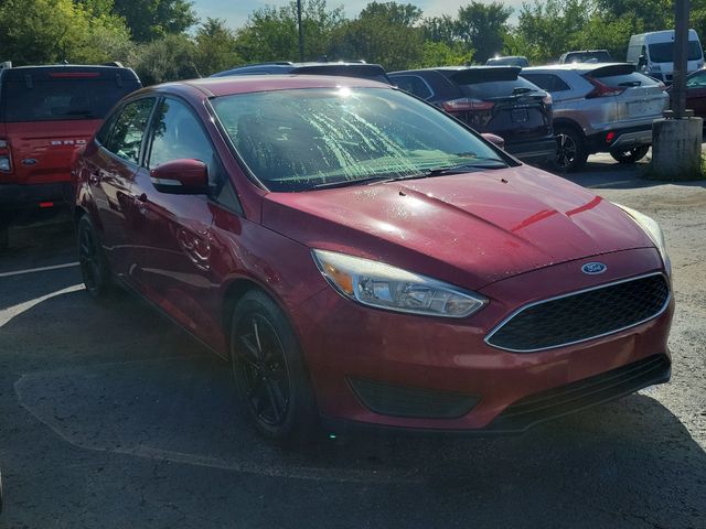 Used 2015 Ford Focus SE with VIN 1FADP3F20FL367713 for sale in Holly, MI